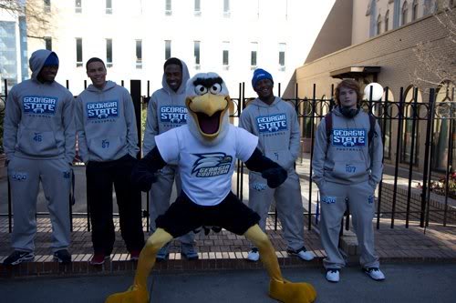 Georgia Southern Mascot Wins Nike+ Mascot Trot at Georgia State Capitol