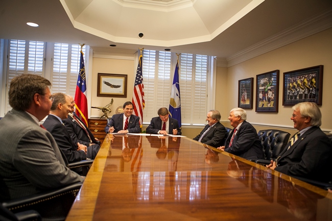 Georgia Southern University and BB&T Sign Agreement to Establish Eminent Scholar in Banking