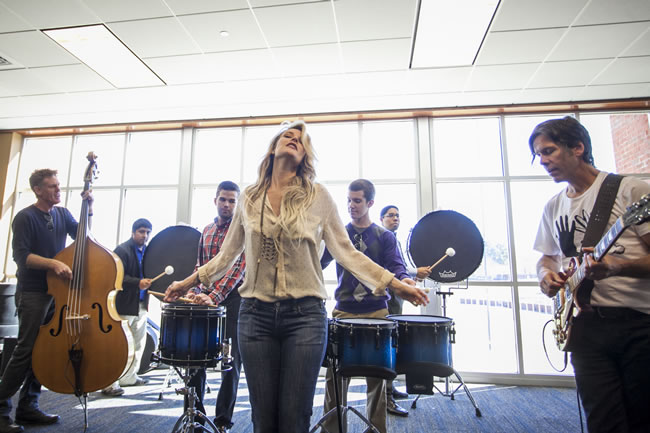 Southern Pride Marching Band to Join Alumnae Elizabeth Cook on The Late Show with David Letterman