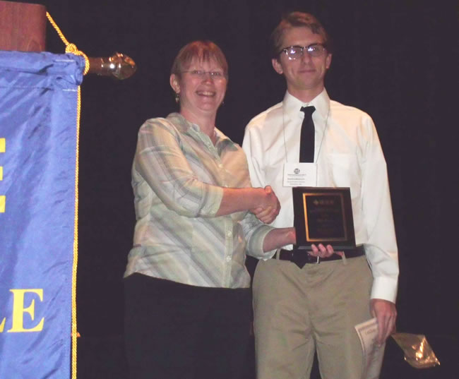 Computer Sciences Student Earns Top Award for Research Paper