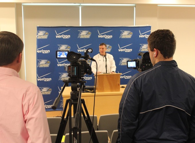 Football Adds 22 to Roster on National Signing Day