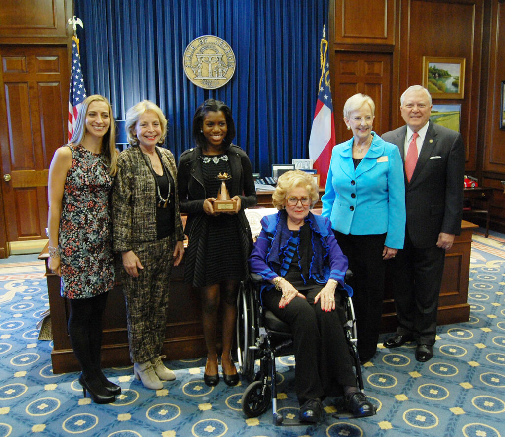 Alumna designs 2016 Governor’s Award for the Arts & Humanities