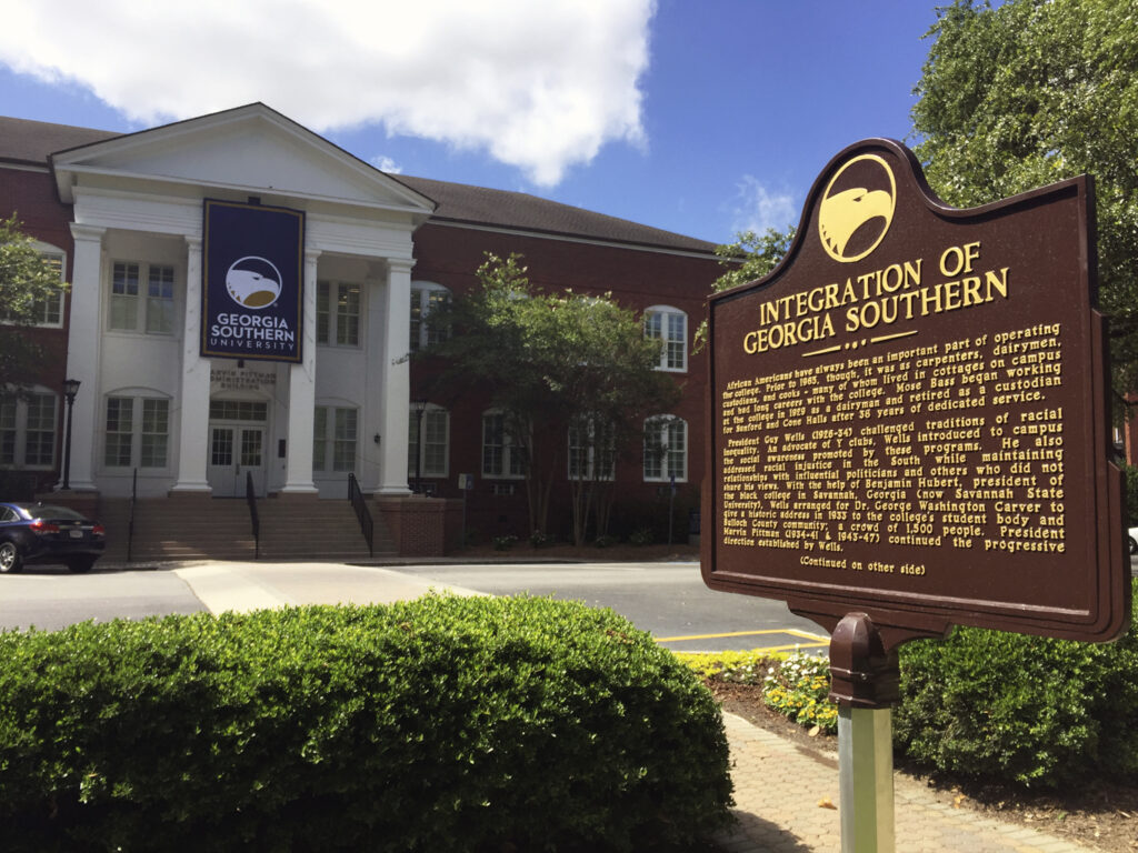 Georgia Southern recognizes integration of the University with commemorative marker
