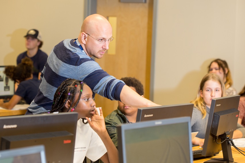 CEIT receives NSA/NSF grant to teach middle school students cybersecurity