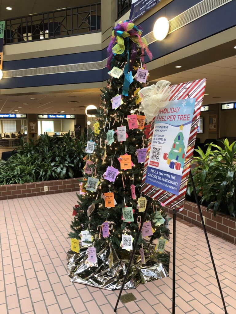Holiday Helper Tree returns to Georgia Southern for 28th year of giving