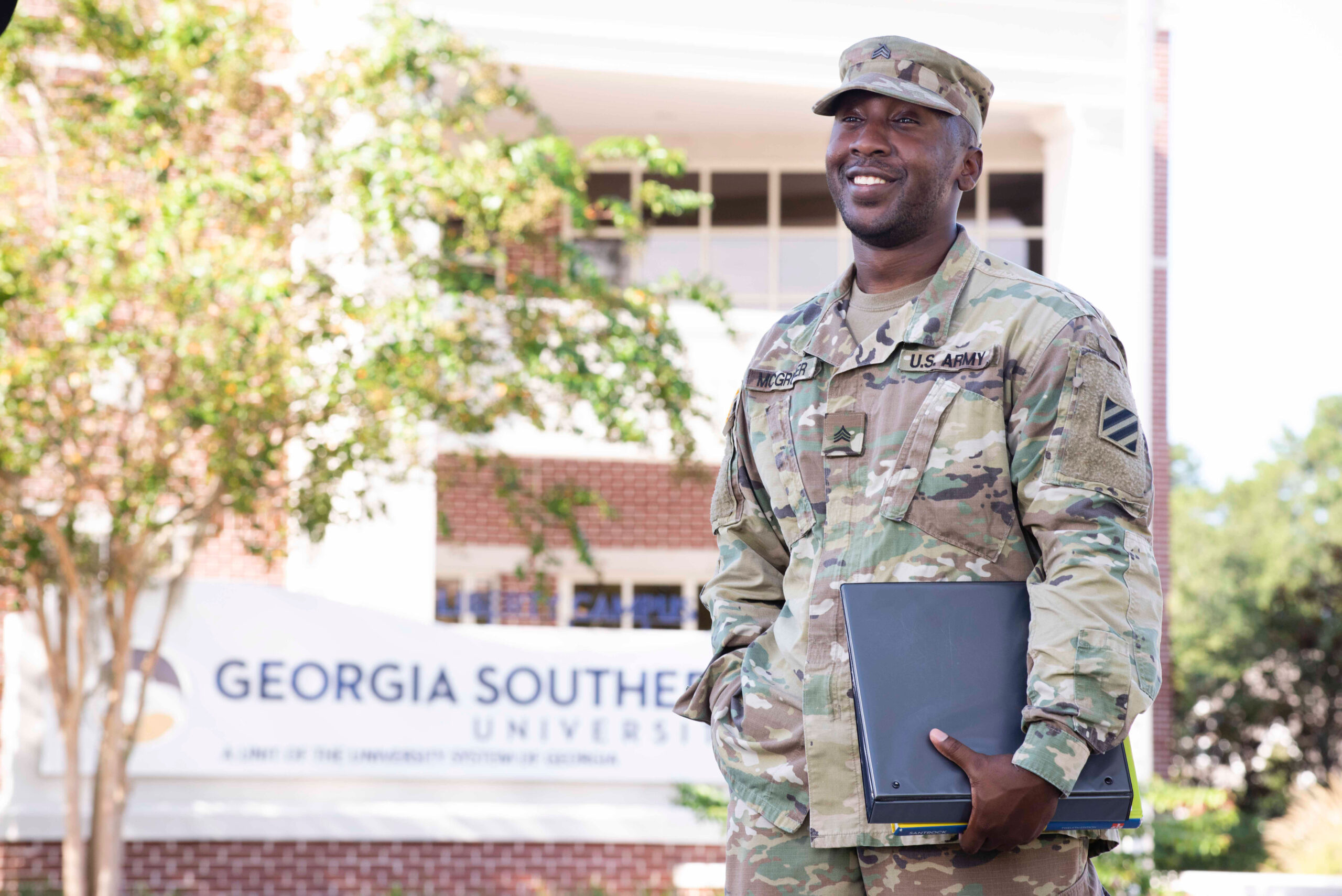 US Army Veteran Officer strolls Georgia Southern campus in uniform after enrolling.