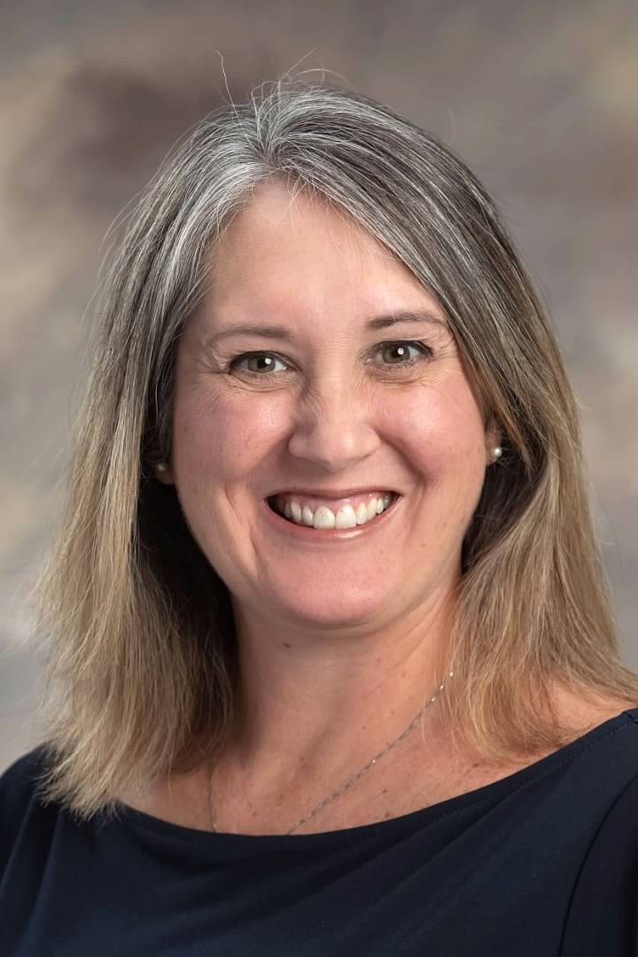 Headshot of Kelly Howard