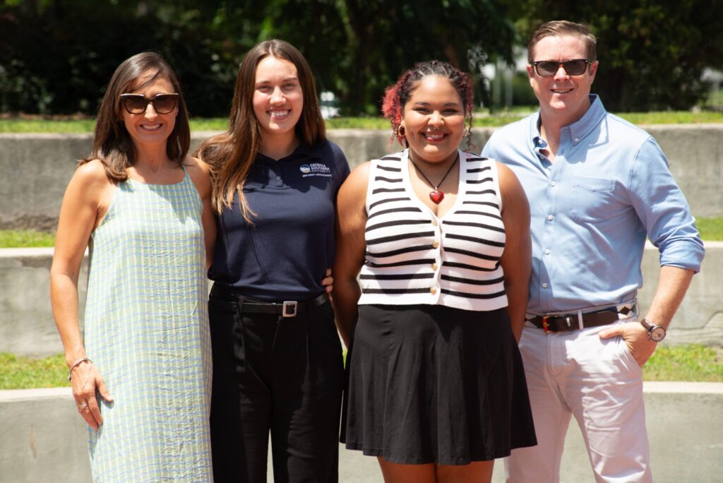 Student apprenticeship program provides support for Hispanic Outreach Center