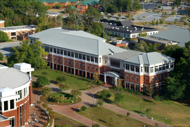The College of Business Administration was named to Newsweek's 12 Top Business Schools on September 15, 2014.